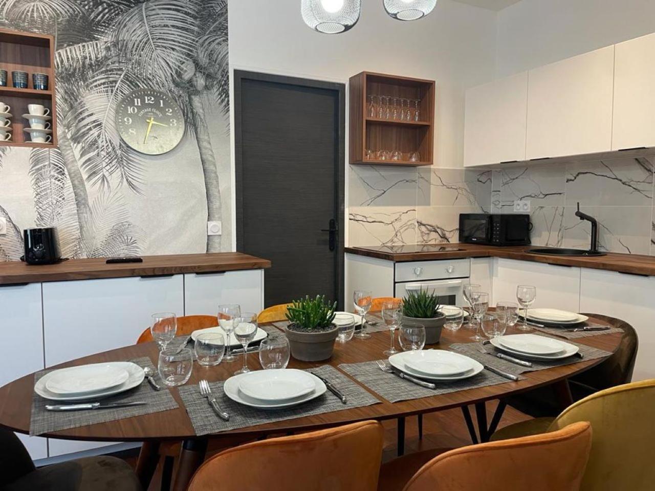 197 Suite Tom - Superb Apartment In Париж Екстериор снимка